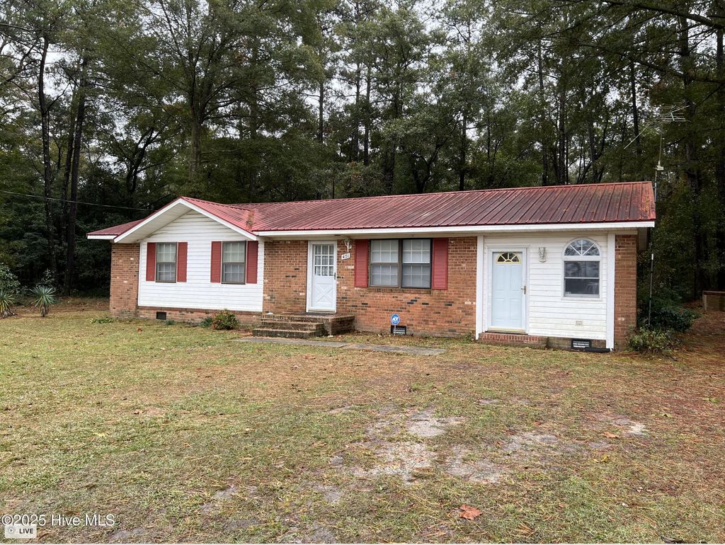 Photo of 471 John Mark Road, Clinton, NC 28328 (MLS # 100538605)