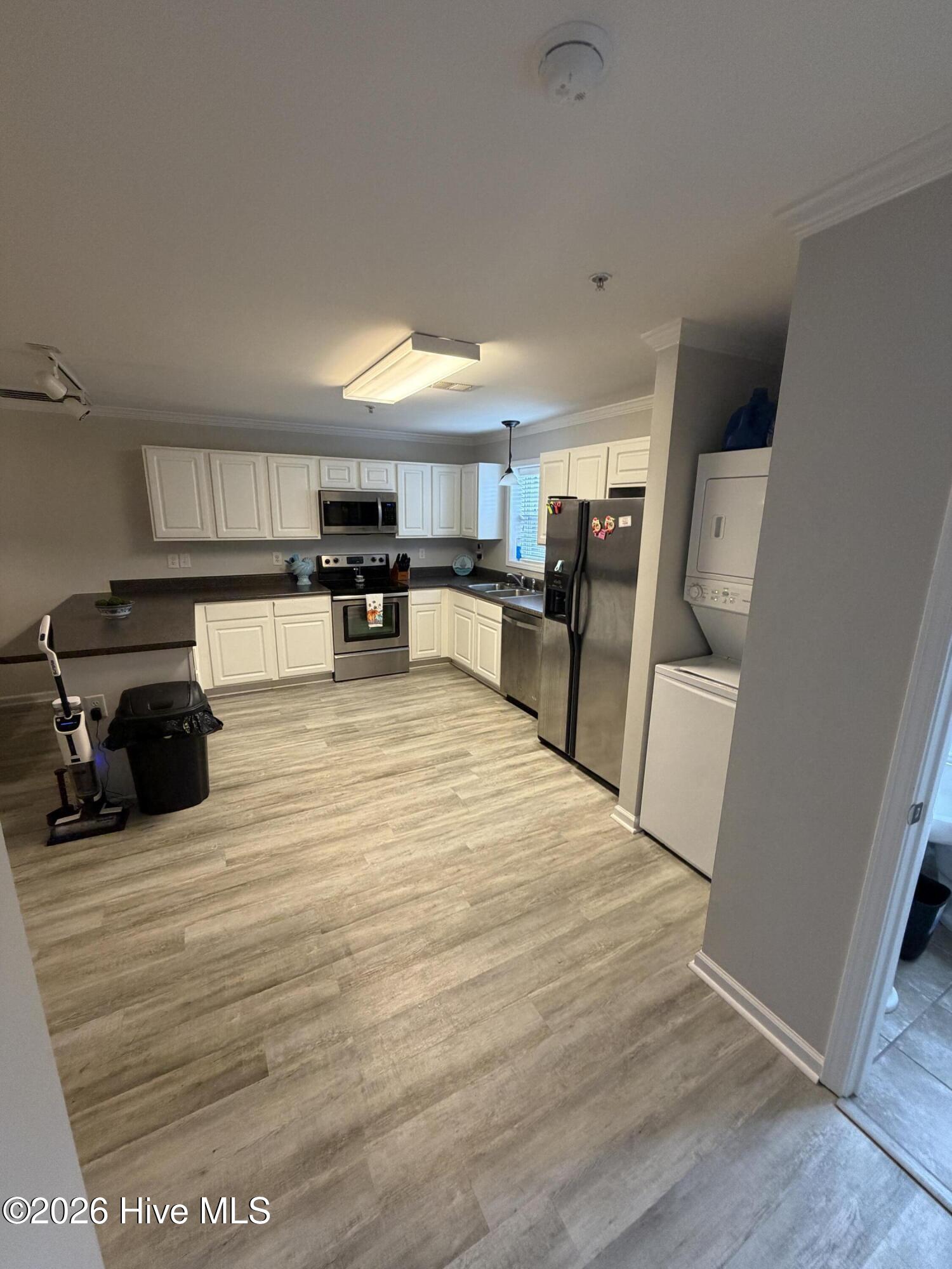 81 Precious Memories Lane