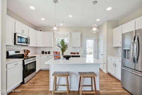 Tiny photo for 101 Harvest Meadow Crossing, Jacksonville, NC 28546 (MLS # 100535956)
