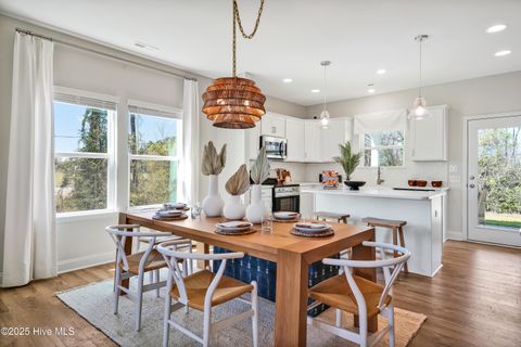 Tiny photo for 101 Harvest Meadow Crossing, Jacksonville, NC 28546 (MLS # 100535956)