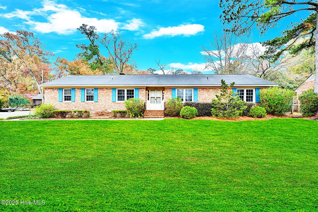 Photo of 108 Wilkshire Drive, Greenville, NC 27858 (MLS # 100542620)