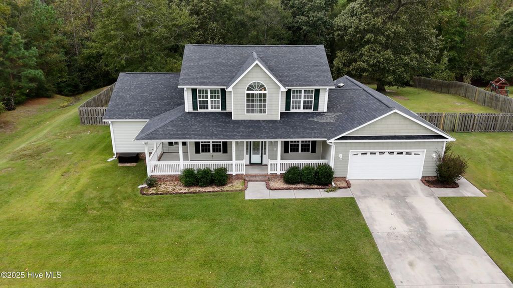 Photo of 116 Lafitte Drive, Hubert, NC 28539 (MLS # 100536848)