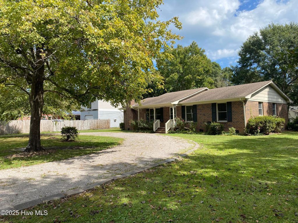 Photo of 4641 Masonboro Loop Road, Wilmington, NC 28409 (MLS # 100533068)