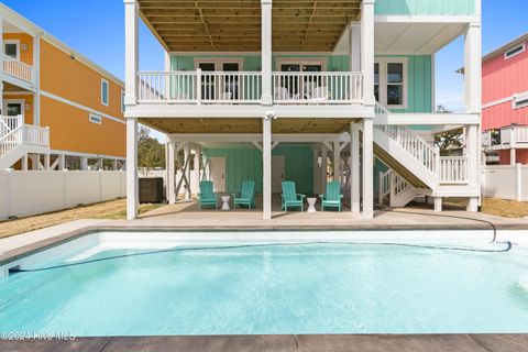 A home in Oak Island