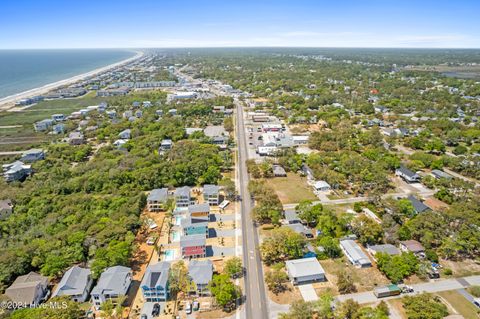 A home in Oak Island