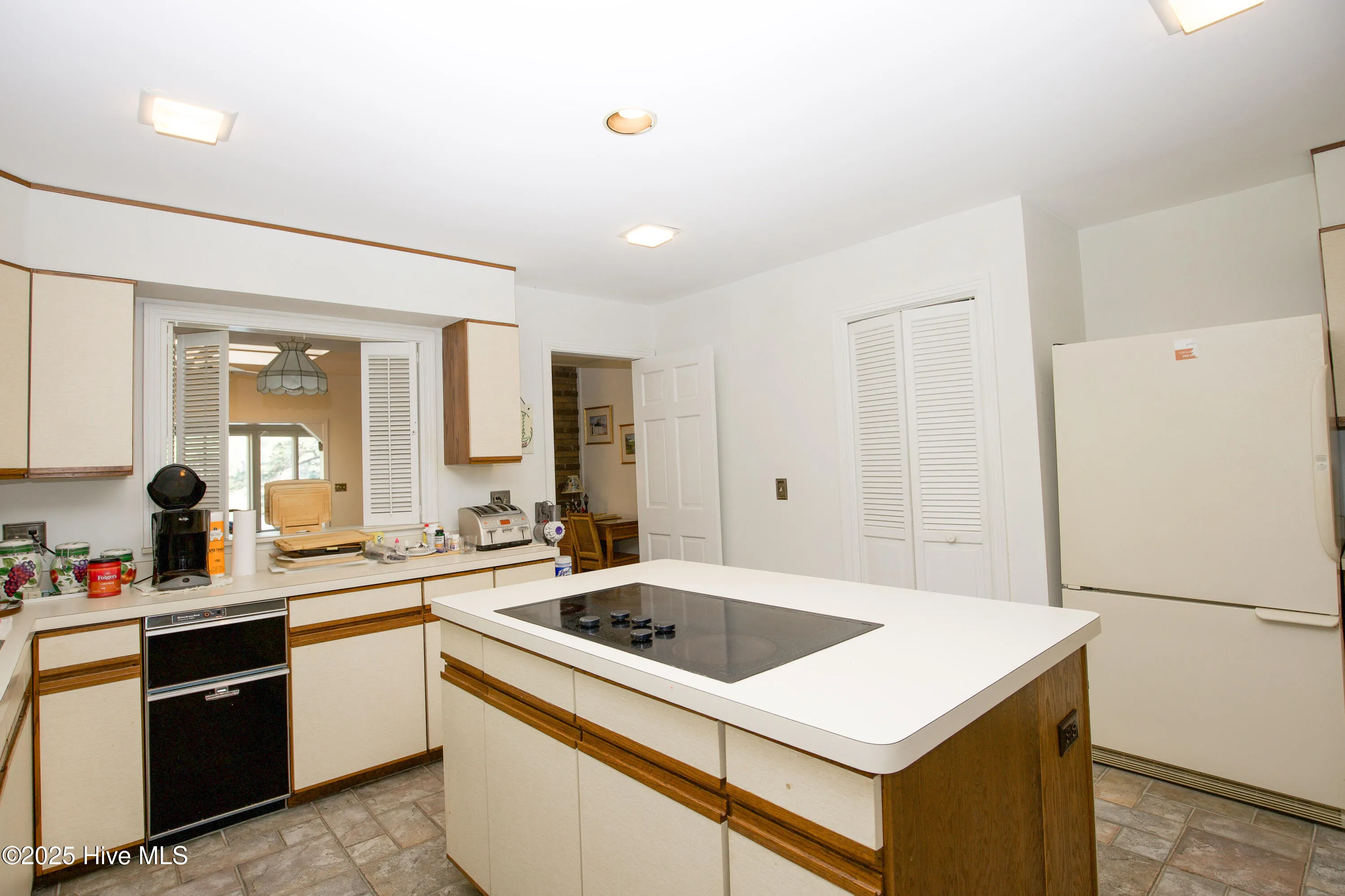 West End, North Carolina 27376, United States, 3 Bedrooms Bedrooms, ,3 BathroomsBathrooms,Residential,Active,110737