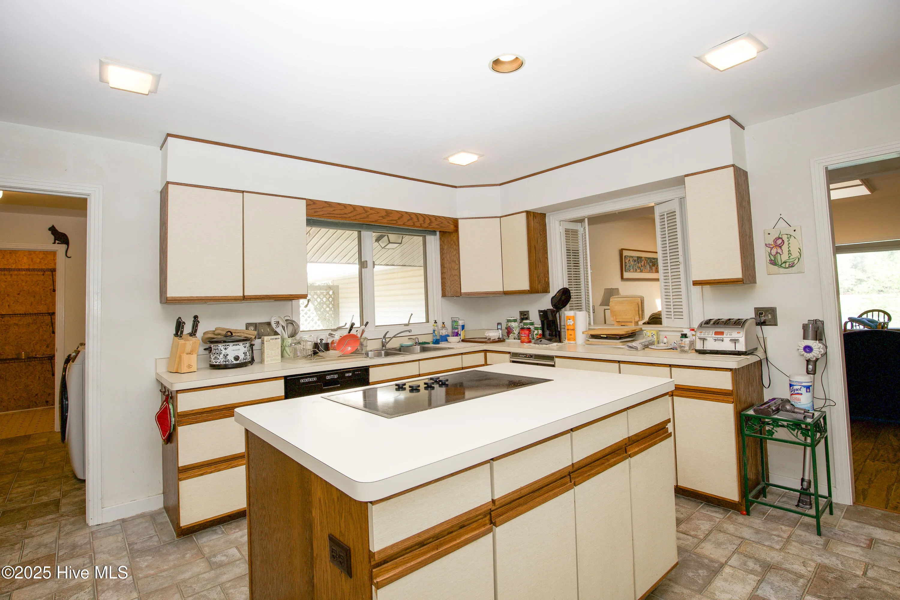 West End, North Carolina 27376, United States, 3 Bedrooms Bedrooms, ,3 BathroomsBathrooms,Residential,Active,110737