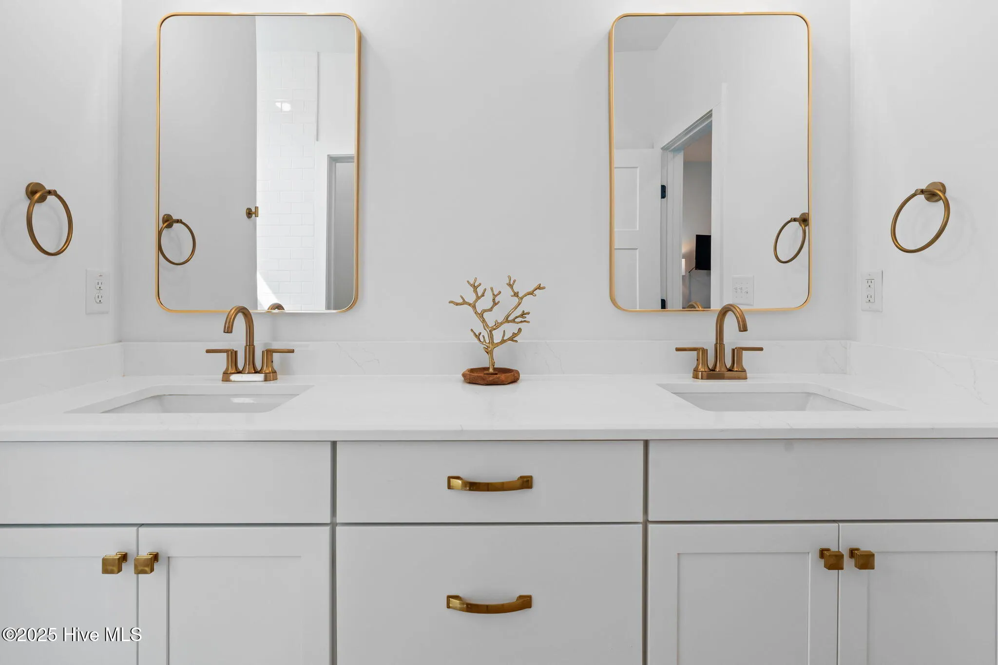 Oak Island, North Carolina 28465, United States, 4 Bedrooms Bedrooms, ,4 BathroomsBathrooms,Residential,Active,210913