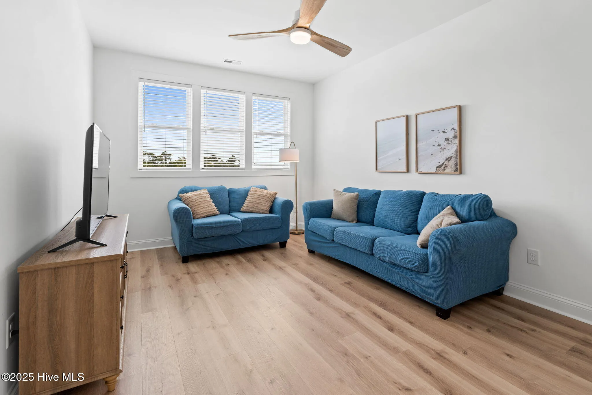 Oak Island, North Carolina 28465, United States, 4 Bedrooms Bedrooms, ,4 BathroomsBathrooms,Residential,Active,210913