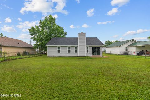 Single Family Residence in Jacksonville NC 470 Hunting Green Drive 33.jpg