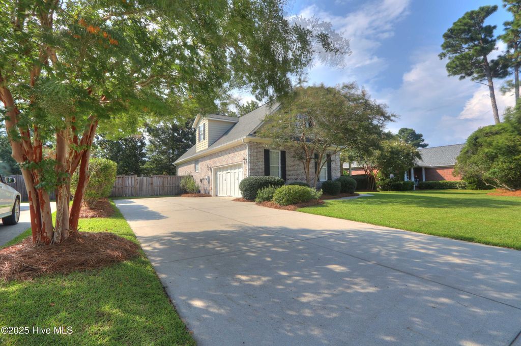 Photo of 5016 Treybrooke Drive, Wilmington, NC 28409 (MLS # 100532102)