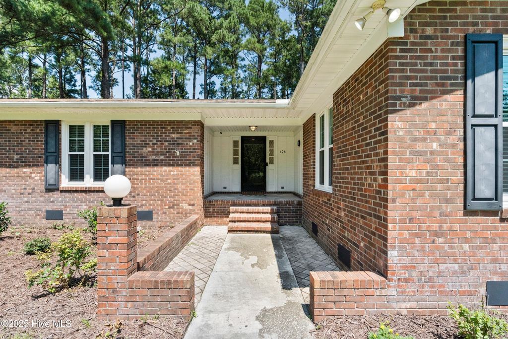 Photo of 106 Brookview Road, Wilmington, NC 28409 (MLS # 100526092)