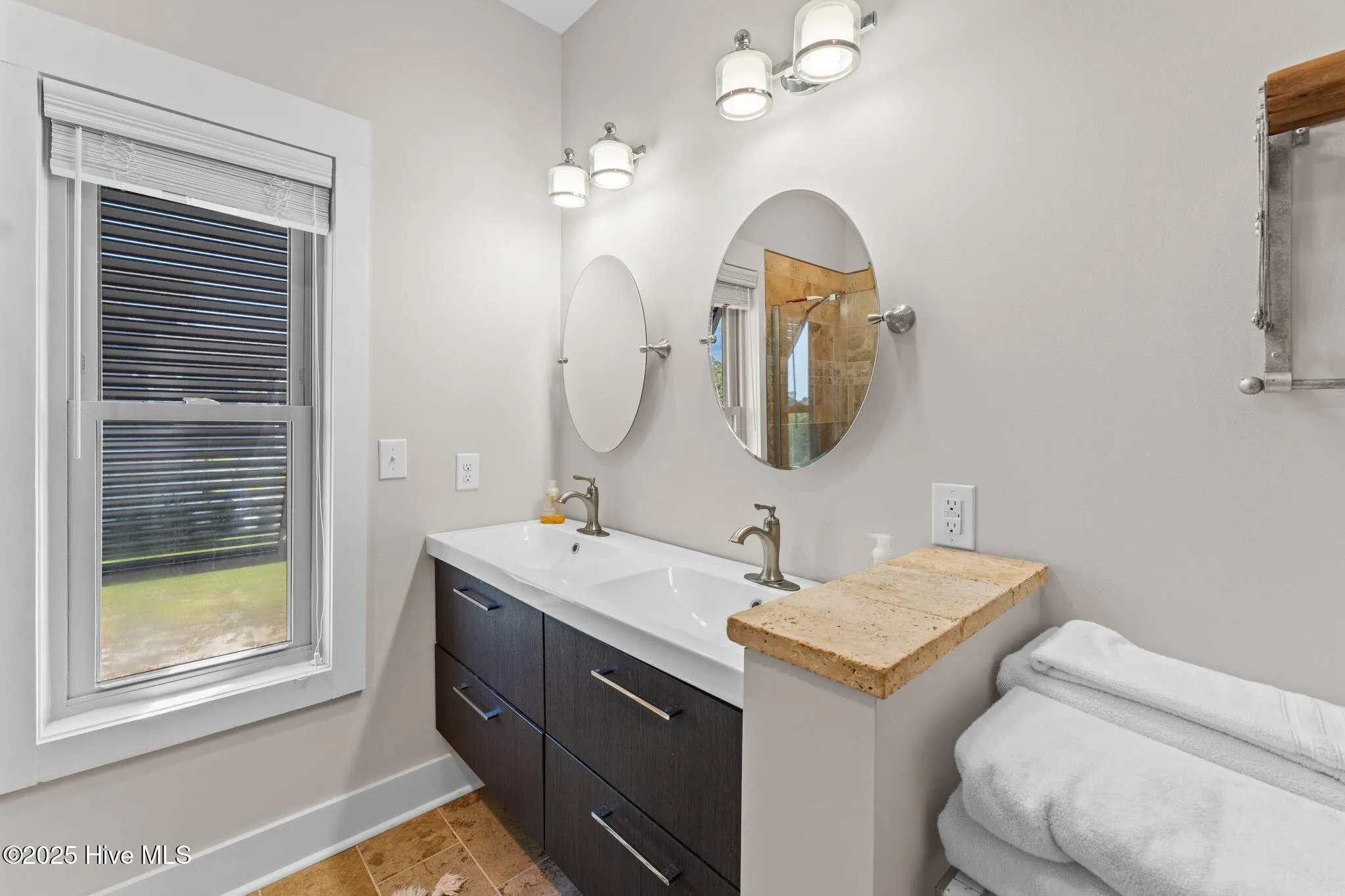 Sneads Ferry, North Carolina 28460, United States, 4 Bedrooms Bedrooms, ,4 BathroomsBathrooms,Residential,Active,183277