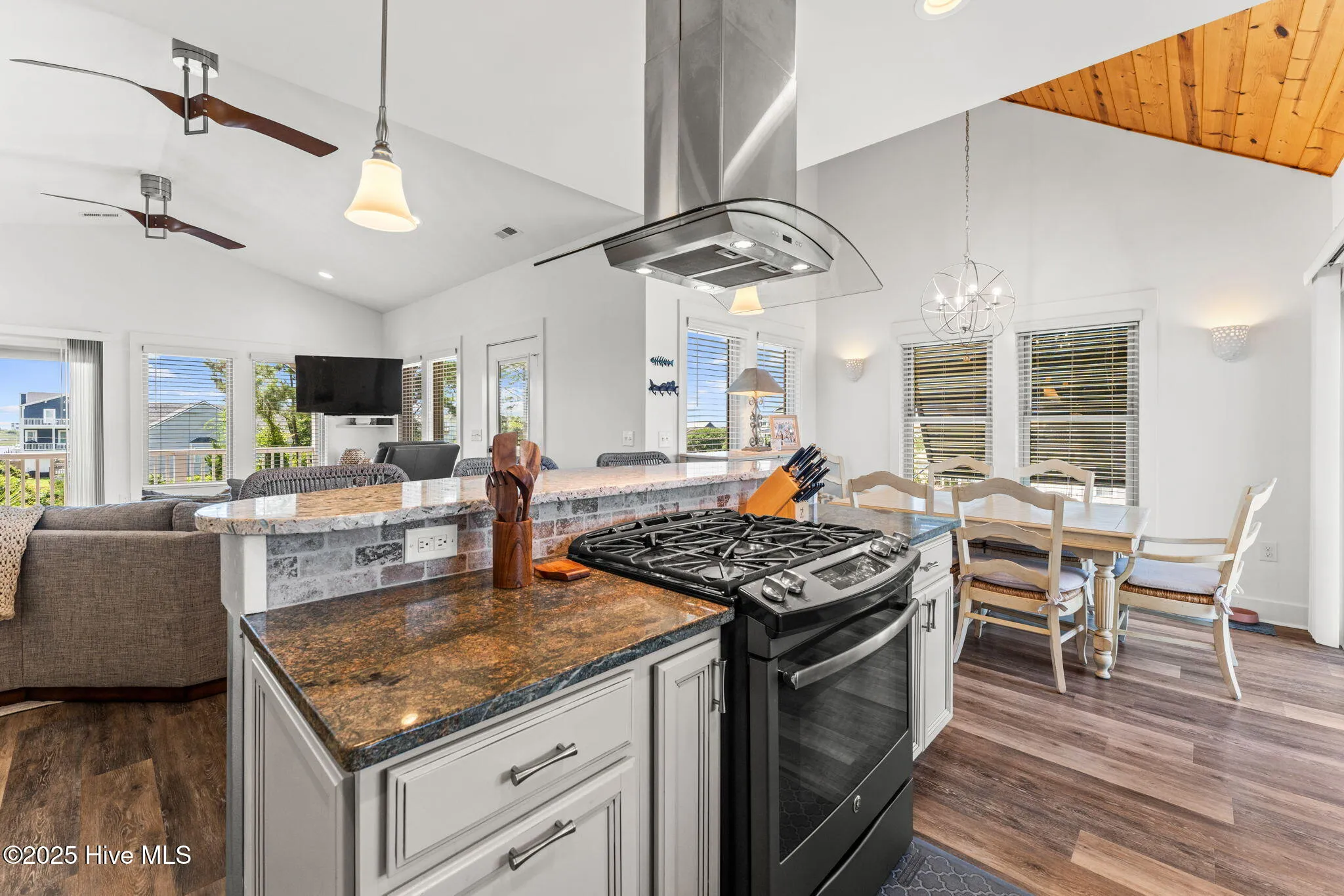 Sneads Ferry, North Carolina 28460, United States, 4 Bedrooms Bedrooms, ,4 BathroomsBathrooms,Residential,Active,183277