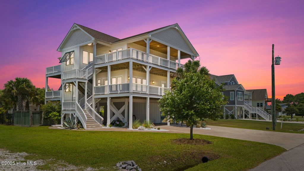 Photo of 148 Singleton Street, Sneads Ferry, NC 28460 (MLS # 100514865)