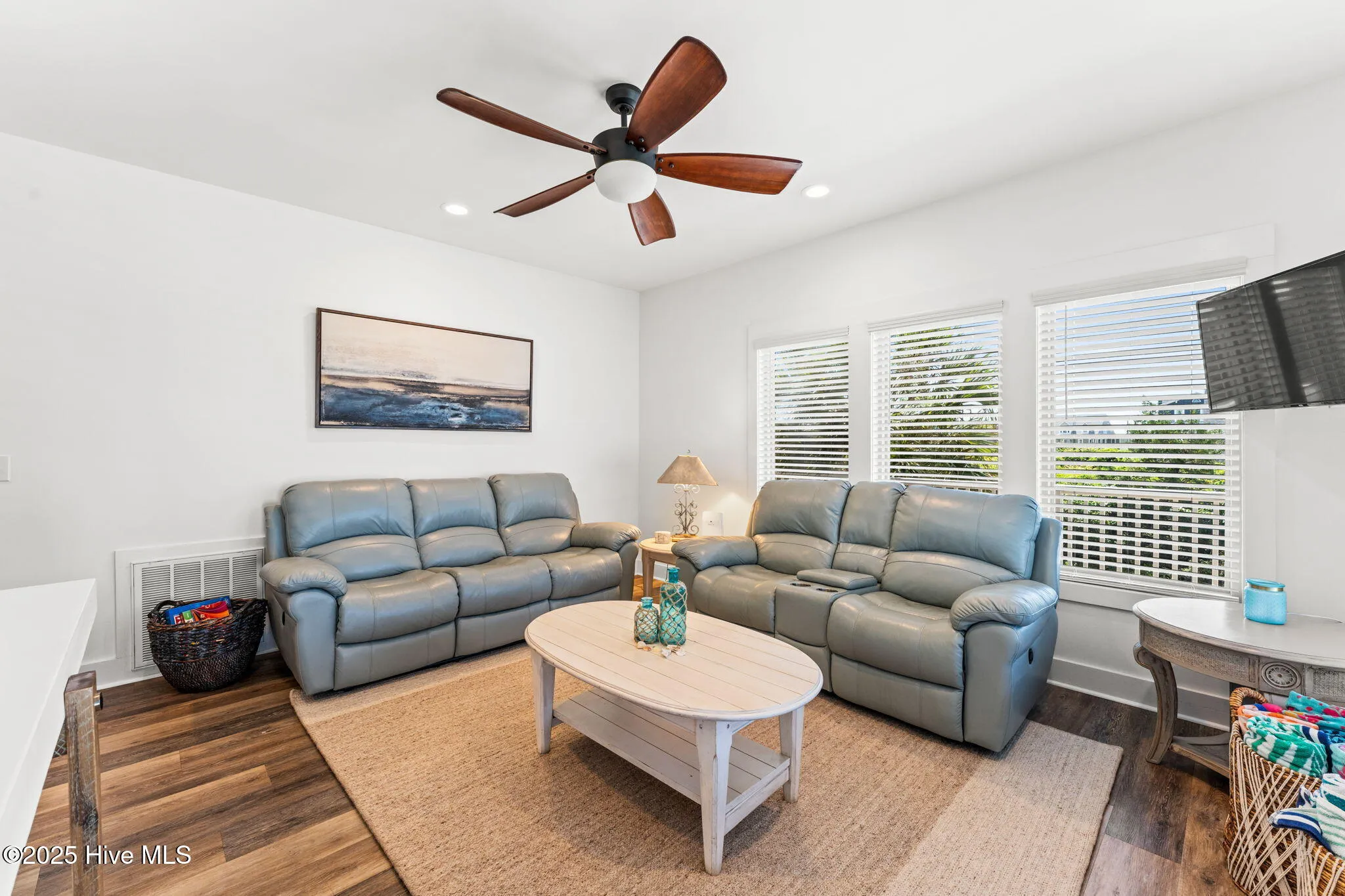 Sneads Ferry, North Carolina 28460, United States, 4 Bedrooms Bedrooms, ,4 BathroomsBathrooms,Residential,Active,183277