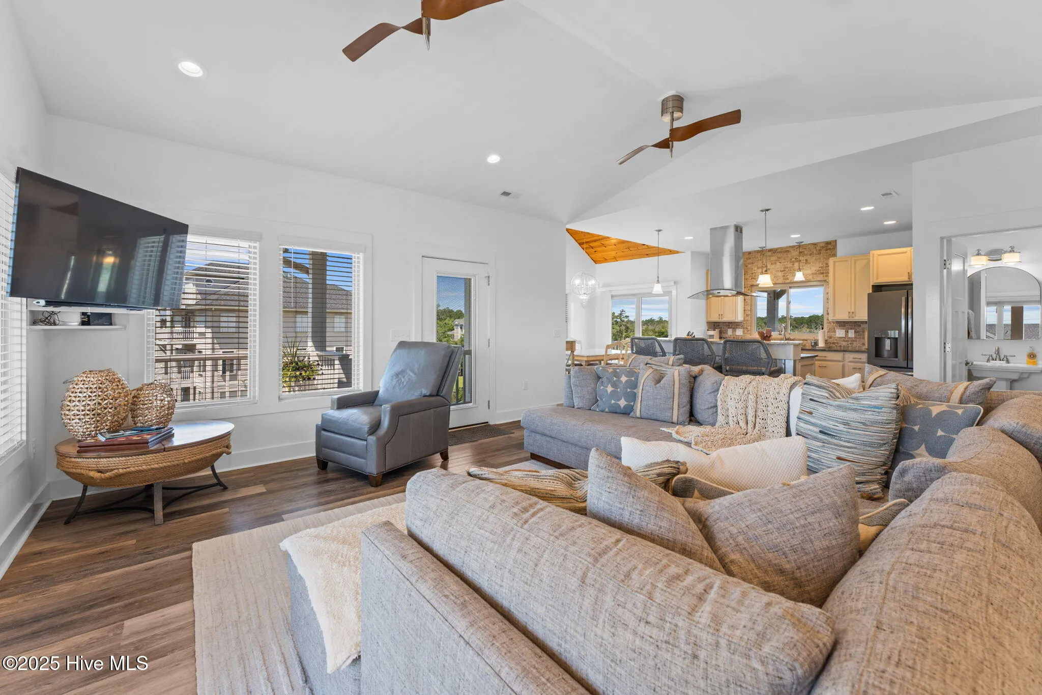 Sneads Ferry, North Carolina 28460, United States, 4 Bedrooms Bedrooms, ,4 BathroomsBathrooms,Residential,Active,183277