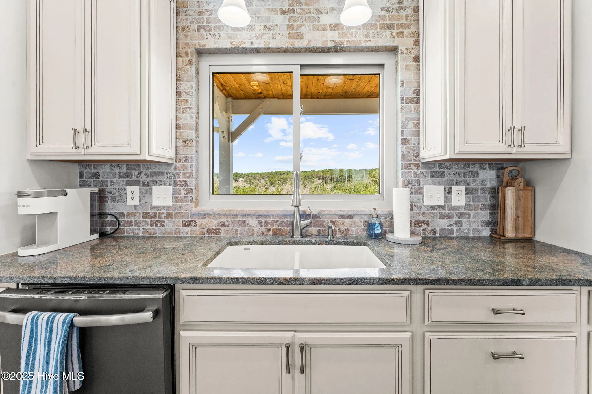 Sneads Ferry, North Carolina 28460, United States, 4 Bedrooms Bedrooms, ,4 BathroomsBathrooms,Residential,Active,183277