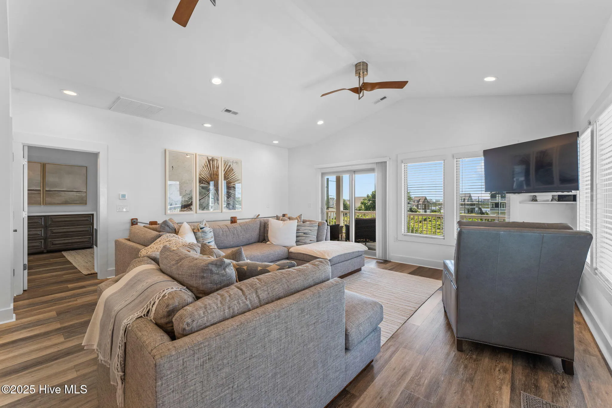 Sneads Ferry, North Carolina 28460, United States, 4 Bedrooms Bedrooms, ,4 BathroomsBathrooms,Residential,Active,183277