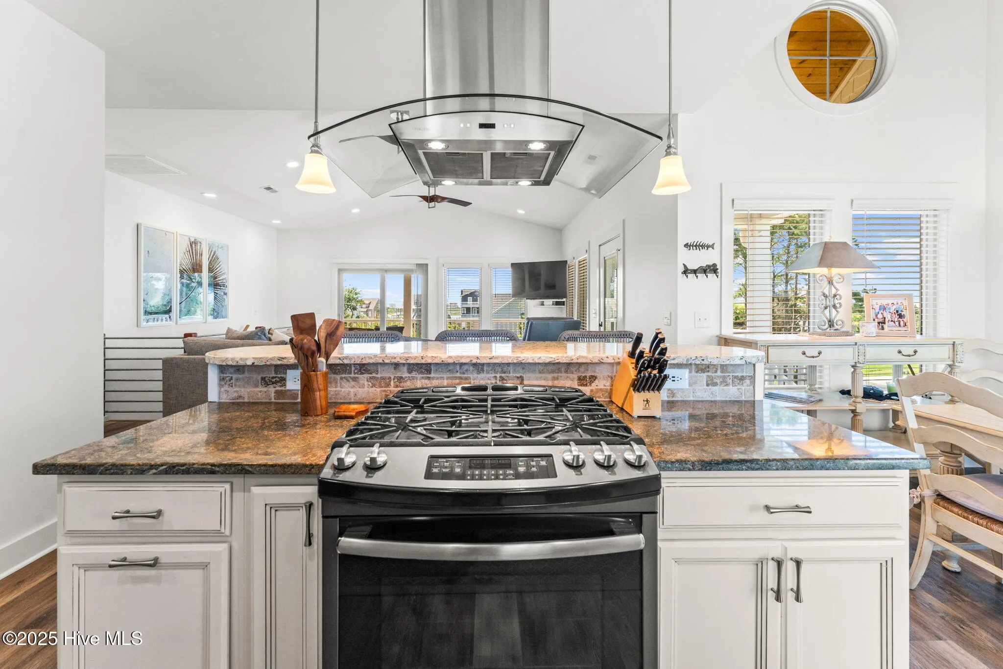 Sneads Ferry, North Carolina 28460, United States, 4 Bedrooms Bedrooms, ,4 BathroomsBathrooms,Residential,Active,183277