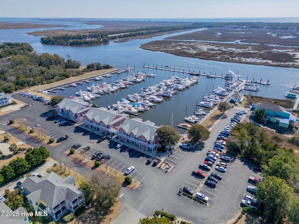Photo of 4042 Barnes Bluff Drive SE, Southport, NC 28461 (MLS # 100529812)
