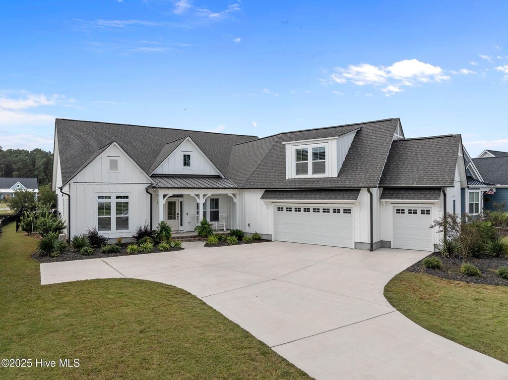 Photo of 186 E Keel Drive, Hampstead, NC 28443 (MLS # 100536162)