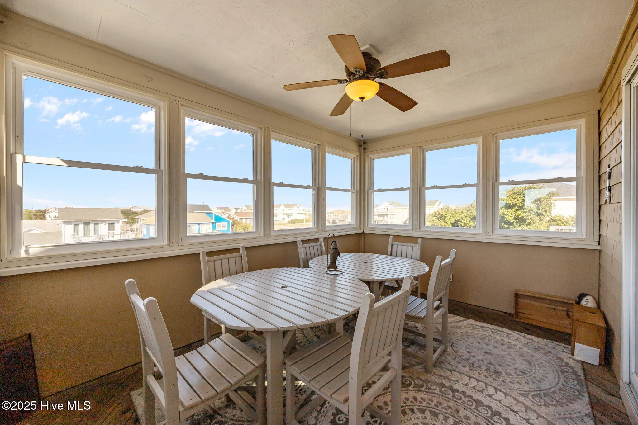 Kill Devil Hills, North Carolina 27948, United States, 4 Bedrooms Bedrooms, ,4 BathroomsBathrooms,Residential,Active,233264