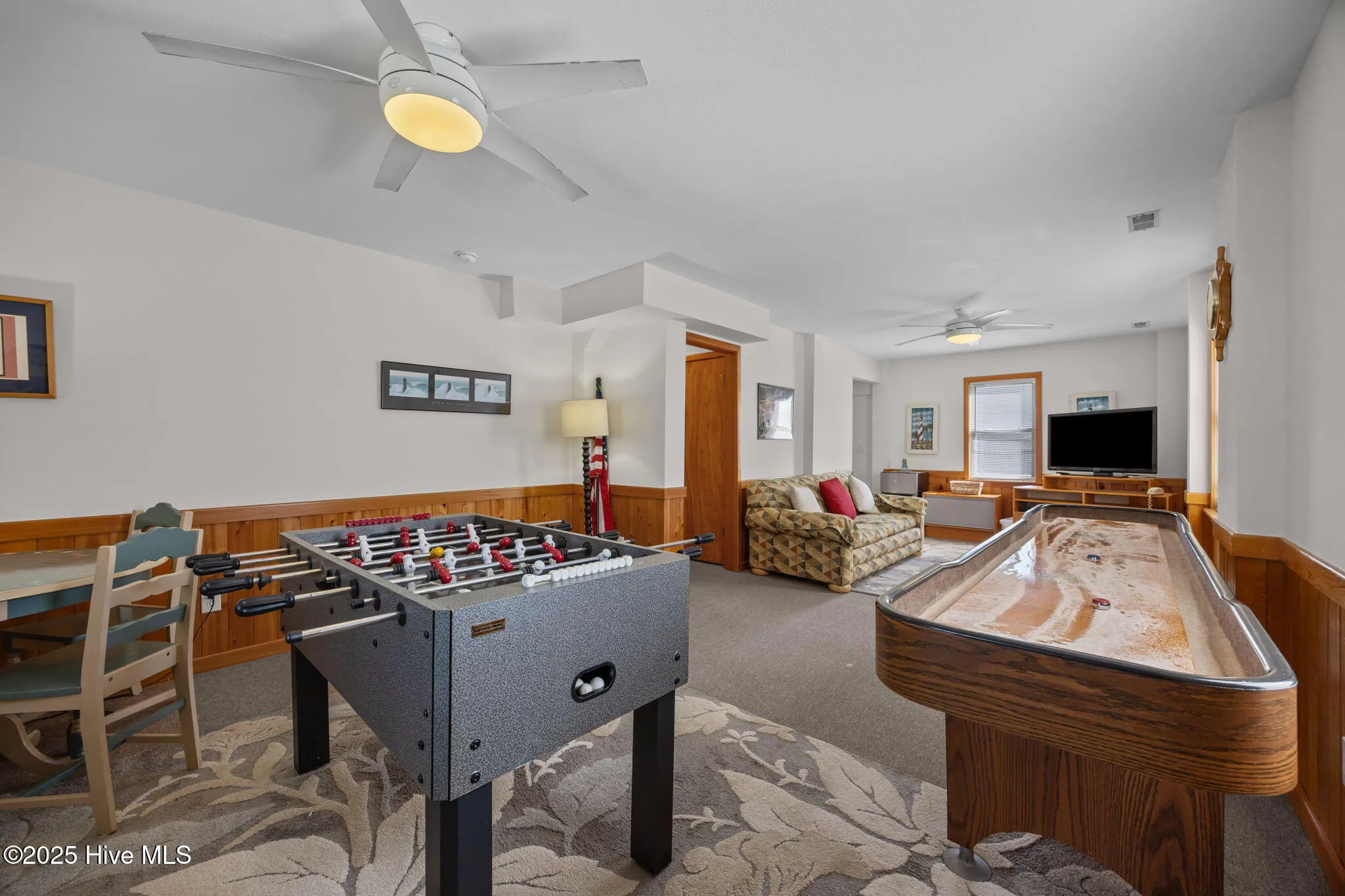 Kill Devil Hills, North Carolina 27948, United States, 4 Bedrooms Bedrooms, ,4 BathroomsBathrooms,Residential,Active,233264