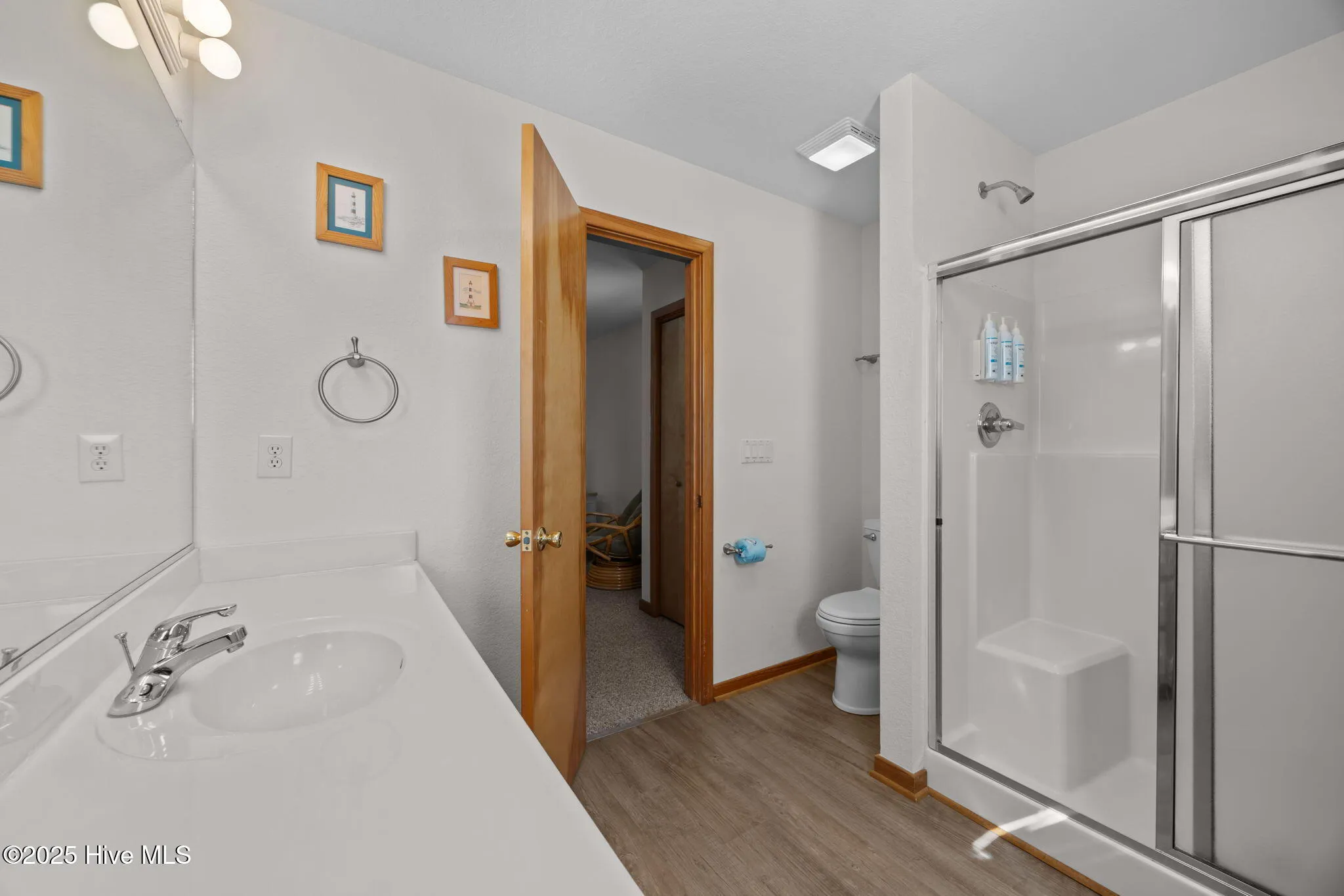 Kill Devil Hills, North Carolina 27948, United States, 4 Bedrooms Bedrooms, ,4 BathroomsBathrooms,Residential,Active,233264