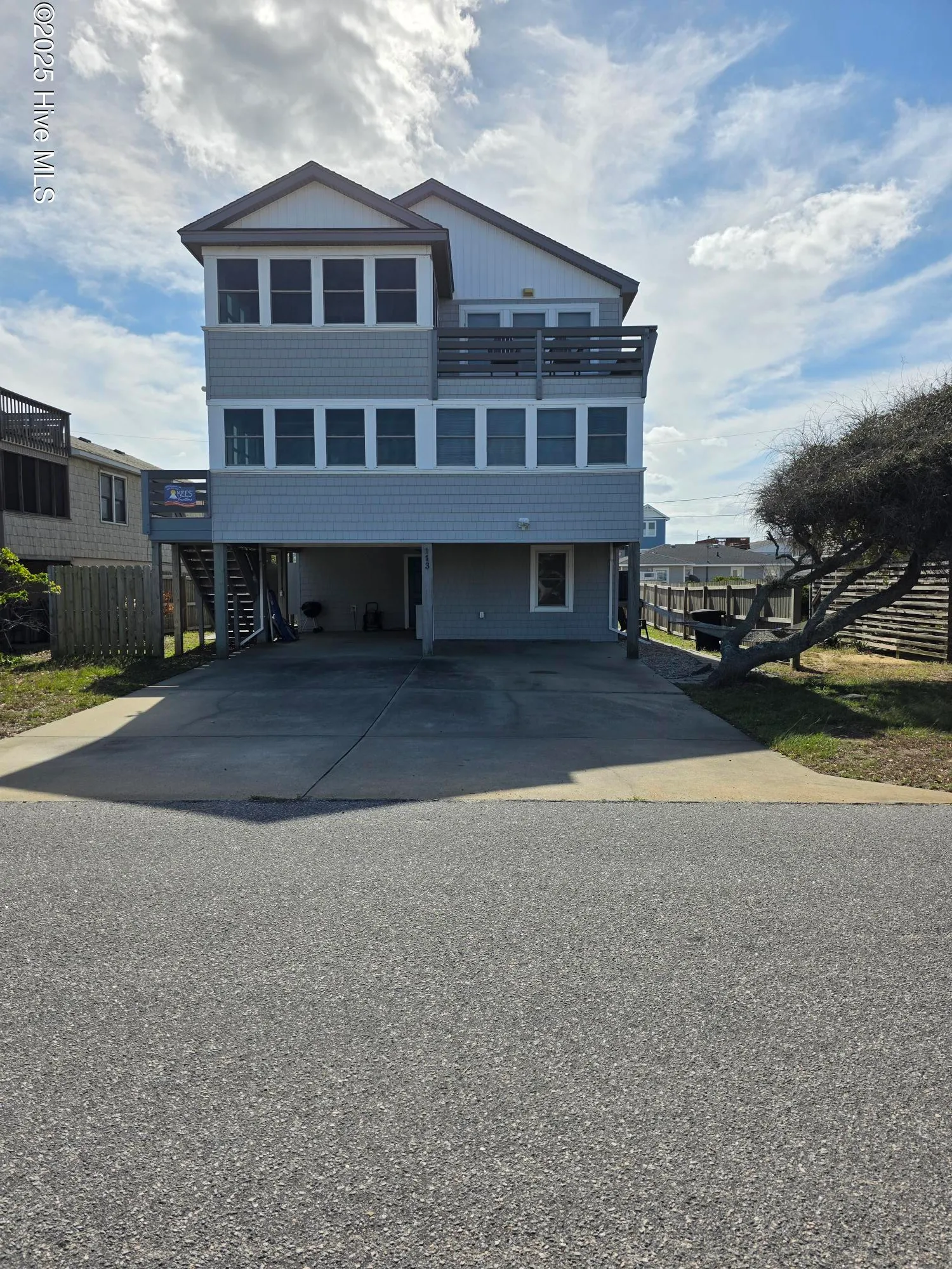 Kill Devil Hills, North Carolina 27948, United States, 4 Bedrooms Bedrooms, ,4 BathroomsBathrooms,Residential,Active,233264
