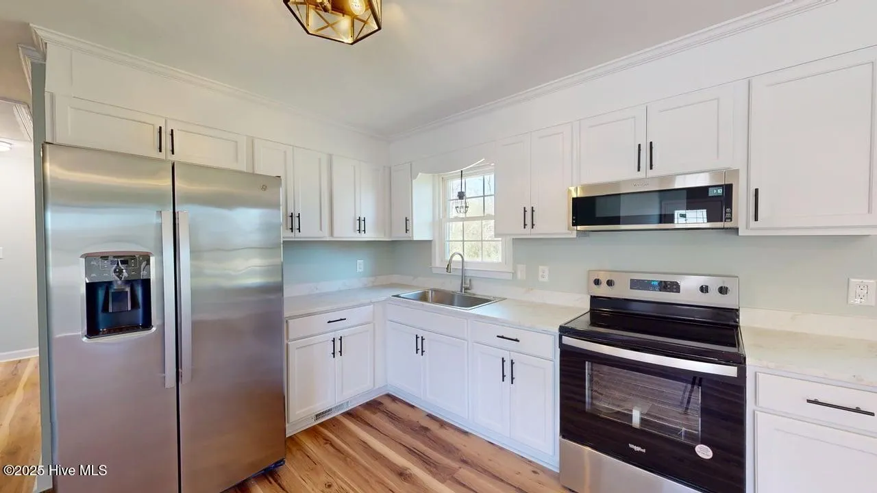 Jacksonville, North Carolina 28540, United States, 3 Bedrooms Bedrooms, ,2 BathroomsBathrooms,Residential,Active,103032