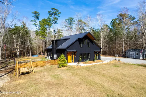 MLS: 100495919