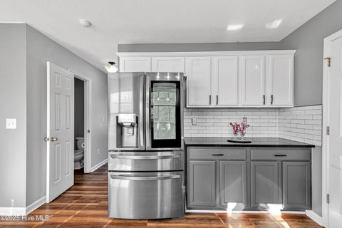 Tiny photo for 200 Honey Court E, Jacksonville, NC 28540 (MLS # 100543275)