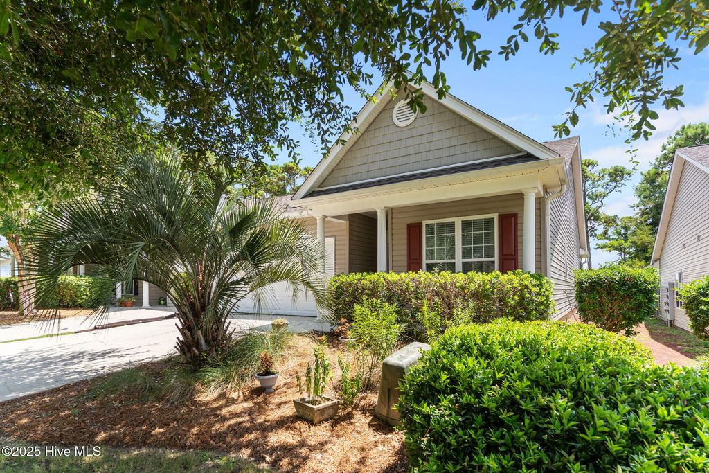 Photo of 5154 Elton Drive SE, Southport, NC 28461 (MLS # 100522397)