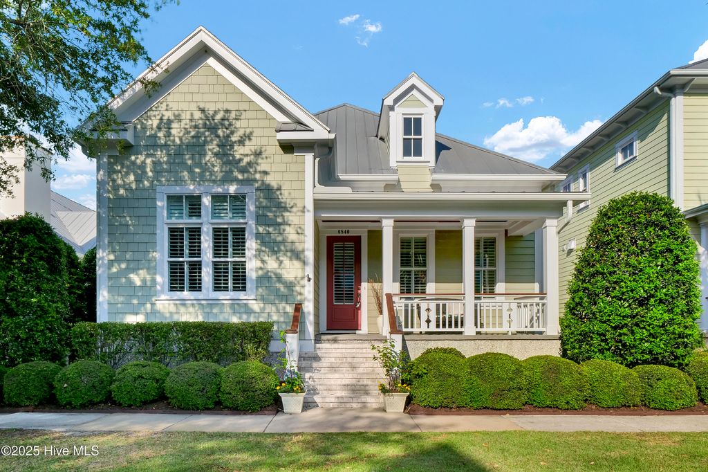 Photo of 6540 Chalfont Circle, Wilmington, NC 28405 (MLS # 100504953)
