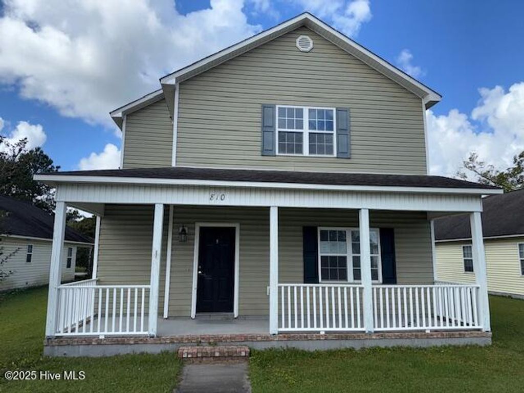 Photo of 810 Main Street, Maysville, NC 28555 (MLS # 100538388)