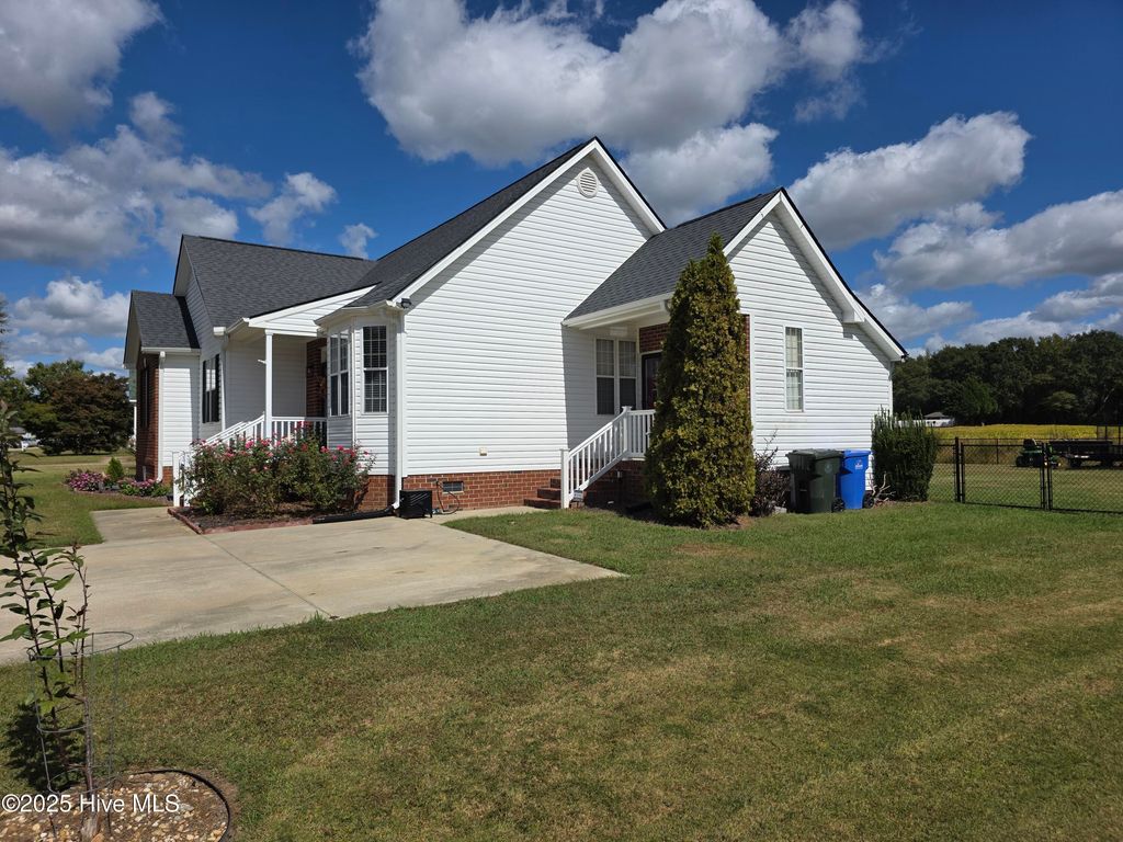 Photo of 3502 Baybrooke Drive W, Wilson, NC 27893 (MLS # 100534728)