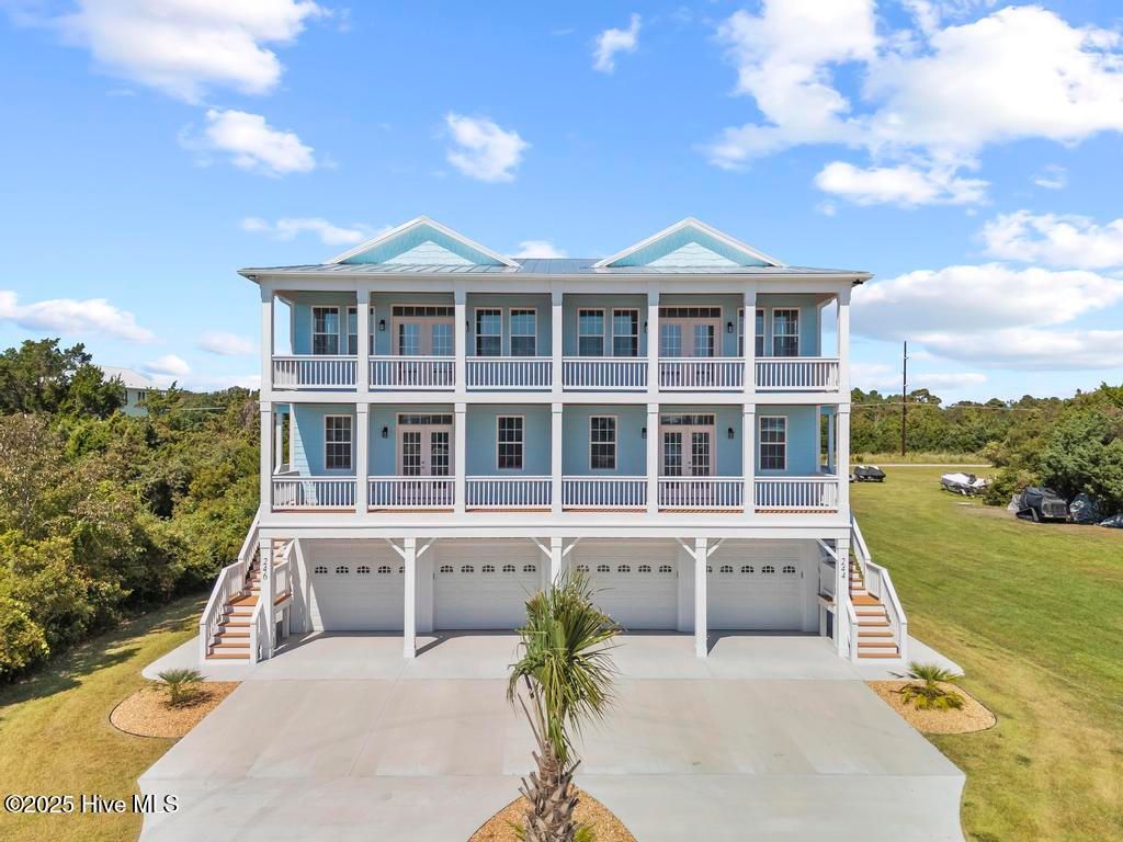 Photo of 246 Grandview Drive, Sneads Ferry, NC 28460 (MLS # 100533326)