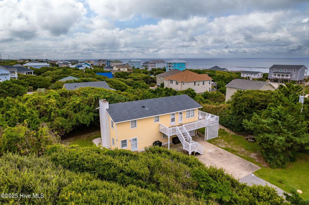 Photo of 5600 Beach View Lane, Emerald Isle, NC 28594 (MLS # 100527418)