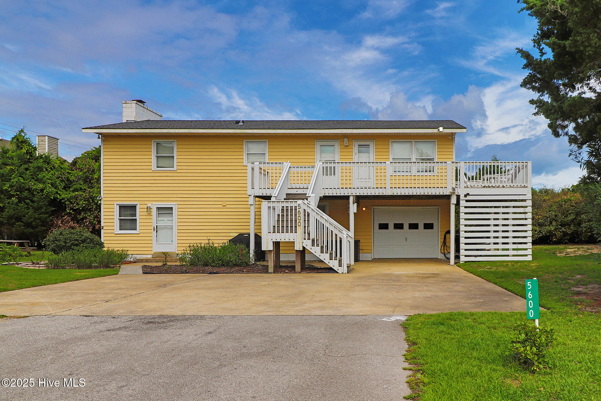 5600 Beach View Lane