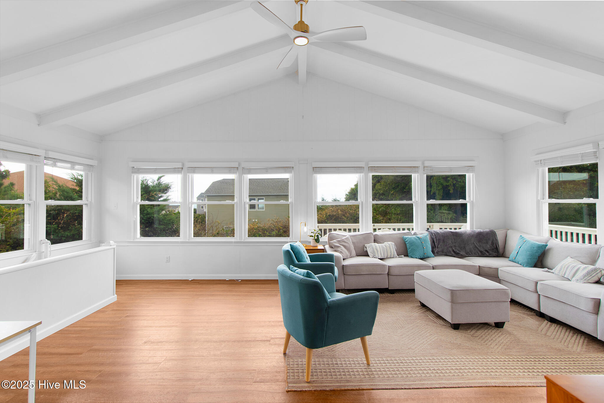 5600 Beach View Lane