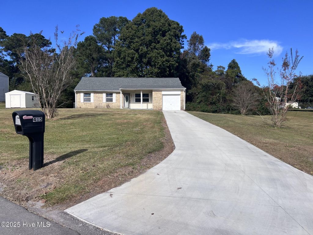 Photo of 415 Sterling Road, Jacksonville, NC 28546 (MLS # 100538045)