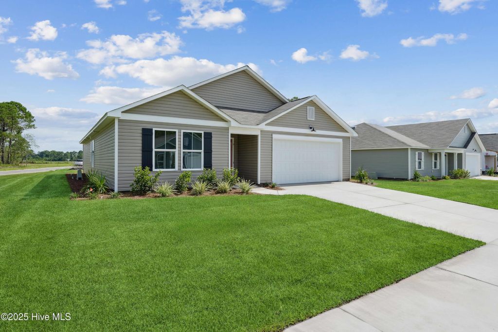 Photo of 4 Brooke Ridge Lane, Boiling Spring Lakes, NC 28461 (MLS # 100543174)