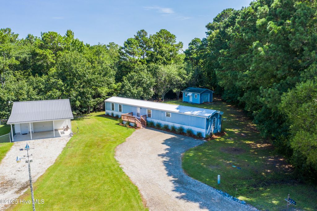 Photo of 123 Deer Run Road, Hampstead, NC 28443 (MLS # 100521796)