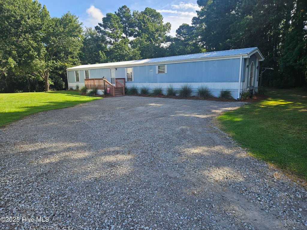 Photo of 123 Deer Run Road, Hampstead, NC 28443 (MLS # 100521796)