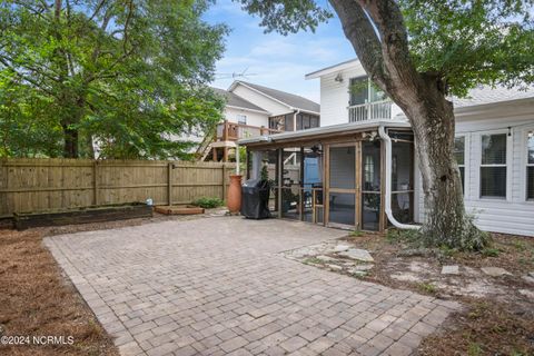 A home in Oak Island