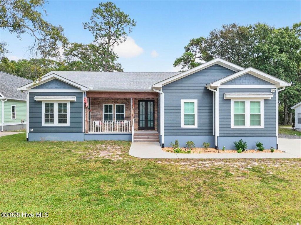 Photo of 1748 Sandalwood Drive SW, Ocean Isle Beach, NC 28469 (MLS # 100528108)