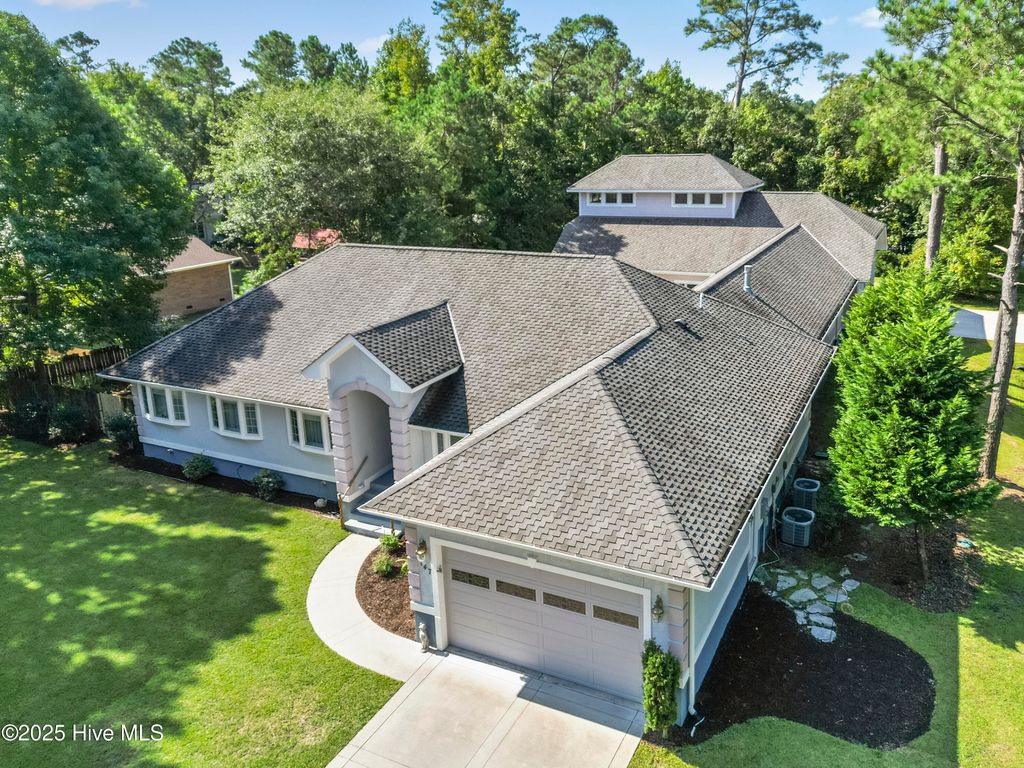 Photo of 147 Pine Needle Drive, Hampstead, NC 28443 (MLS # 100503346)