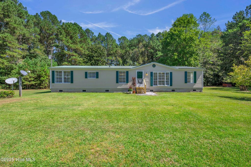 Photo of 3213 Rooks Road, Atkinson, NC 28421 (MLS # 100528803)