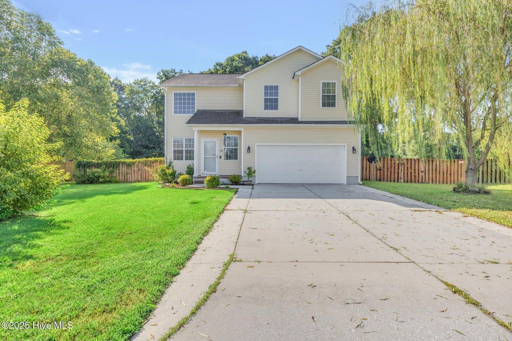 Photo of 110 Thorn Tree Court, Jacksonville, NC 28540 (MLS # 100525204)